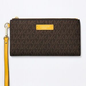 Michael Kors Signature Adele Smartphone double upper Wallet Wristlet 
Cellphone